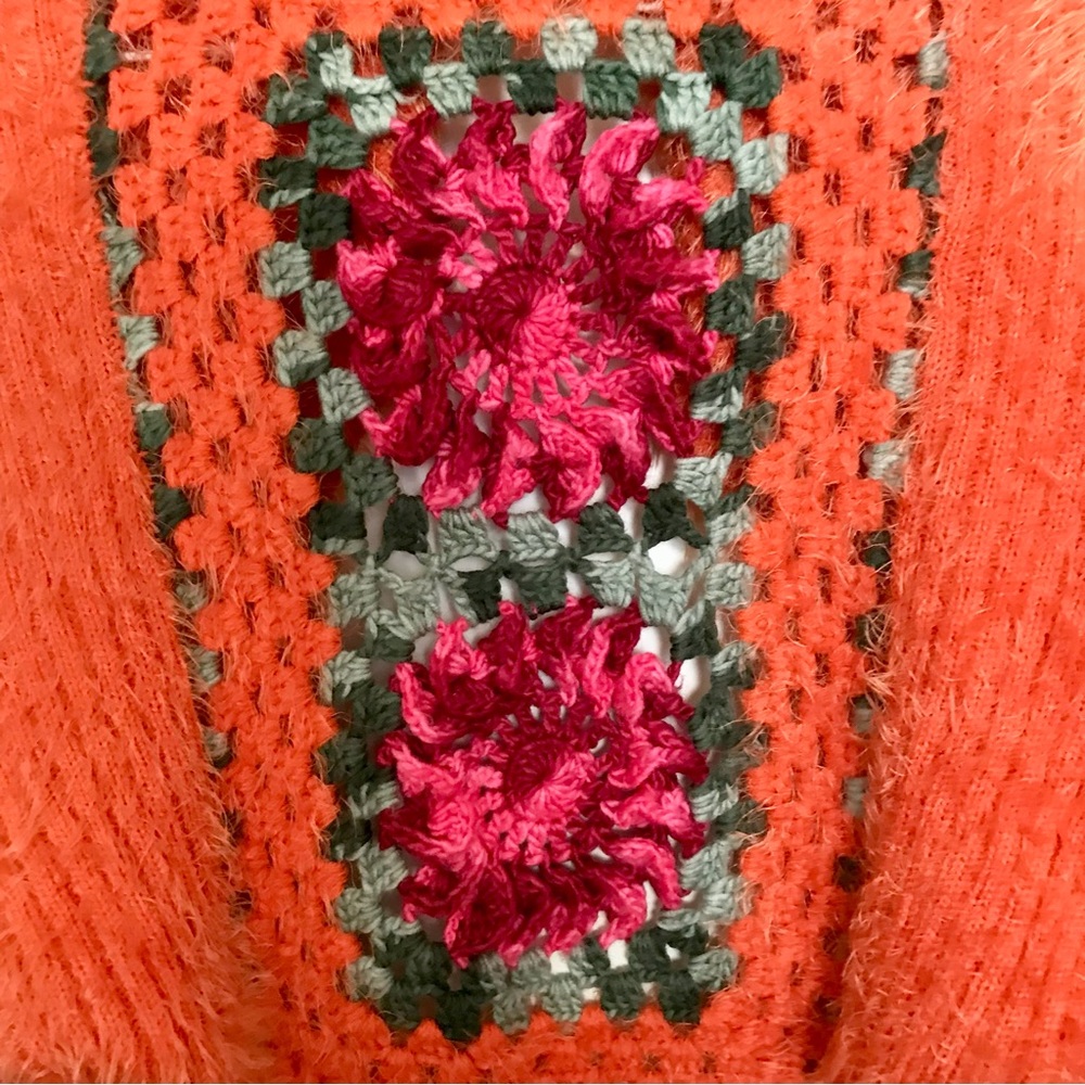 Shrug with a Flare - Picture 5 of 5